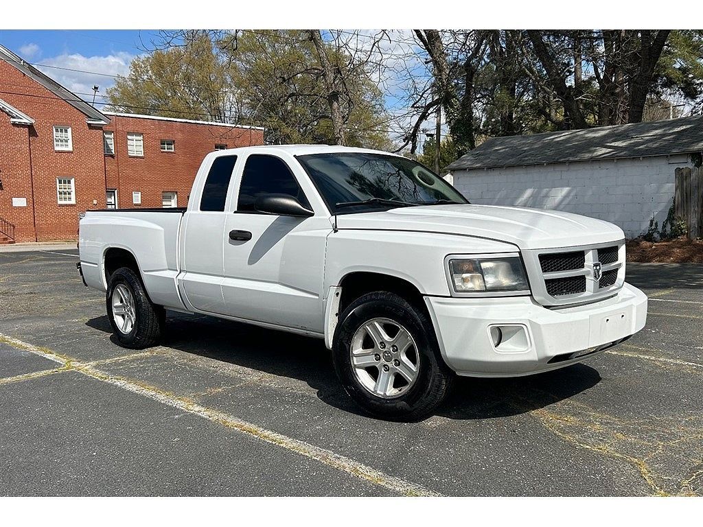 2011 DODGE Dakota