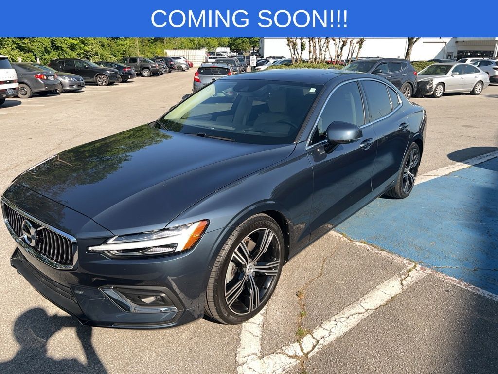 2021 VOLVO S60