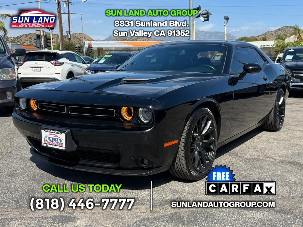 2017 DODGE Challenger