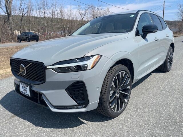 2026 VOLVO XC60