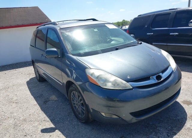 2009 TOYOTA Sienna