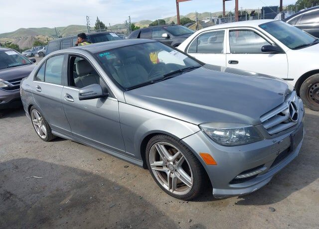 2011 MERCEDES-BENZ C-Class