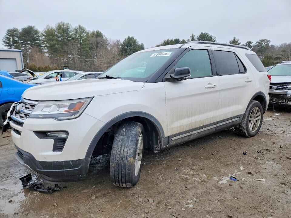 2018 FORD Explorer