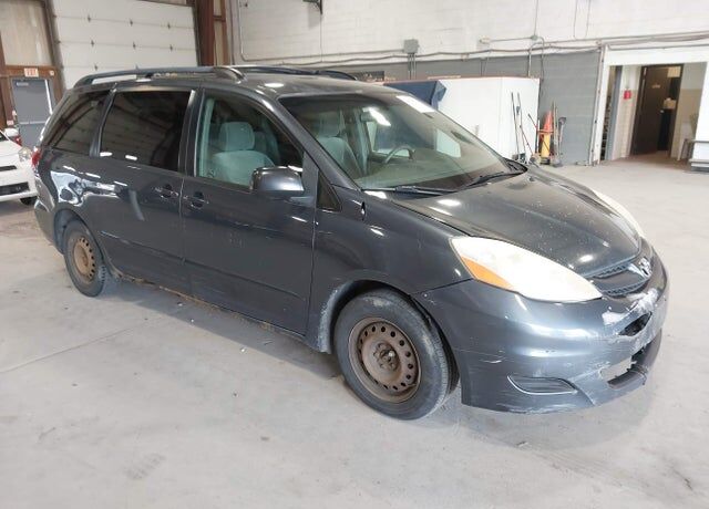 2008 TOYOTA Sienna