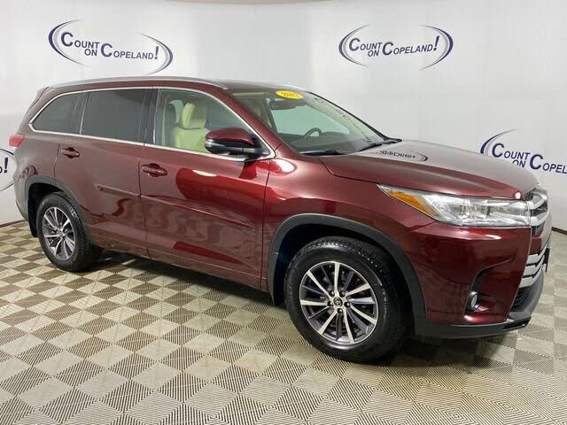 2017 TOYOTA Highlander