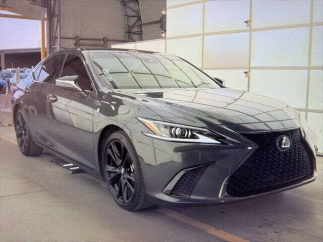 2022 LEXUS ES