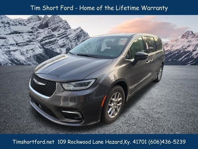 2023 CHRYSLER Pacifica