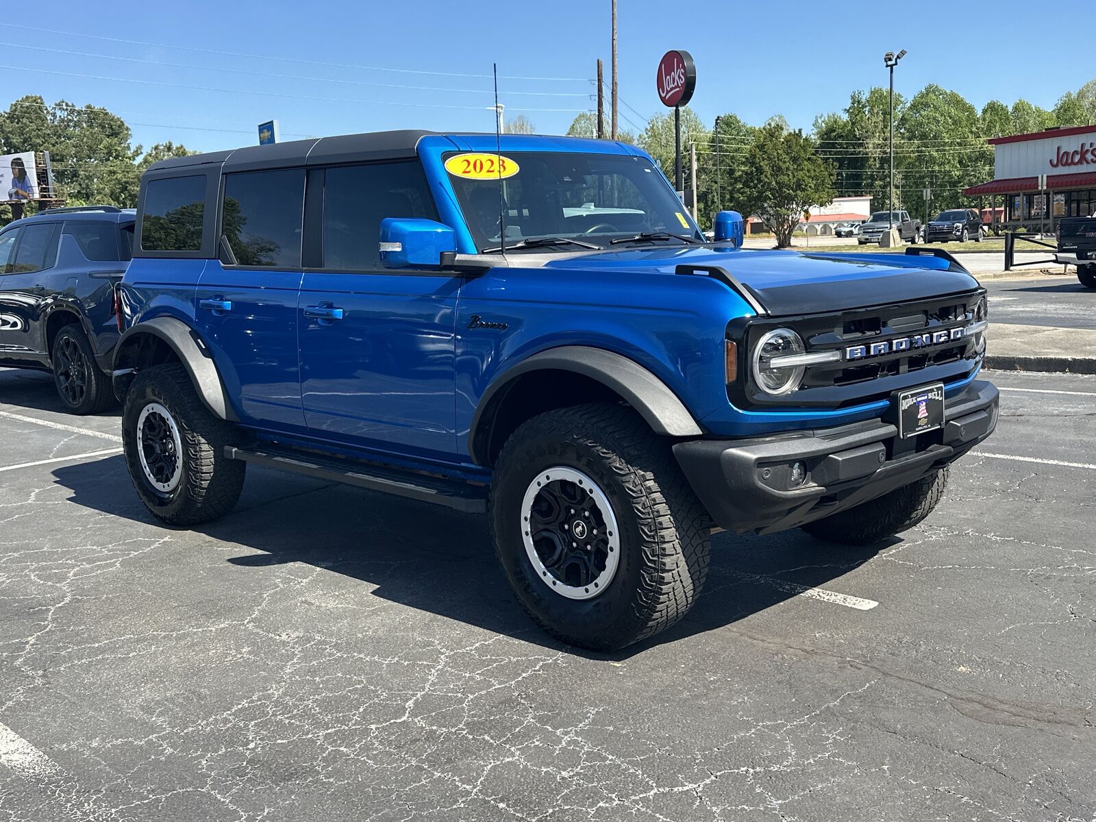 2023 FORD Bronco