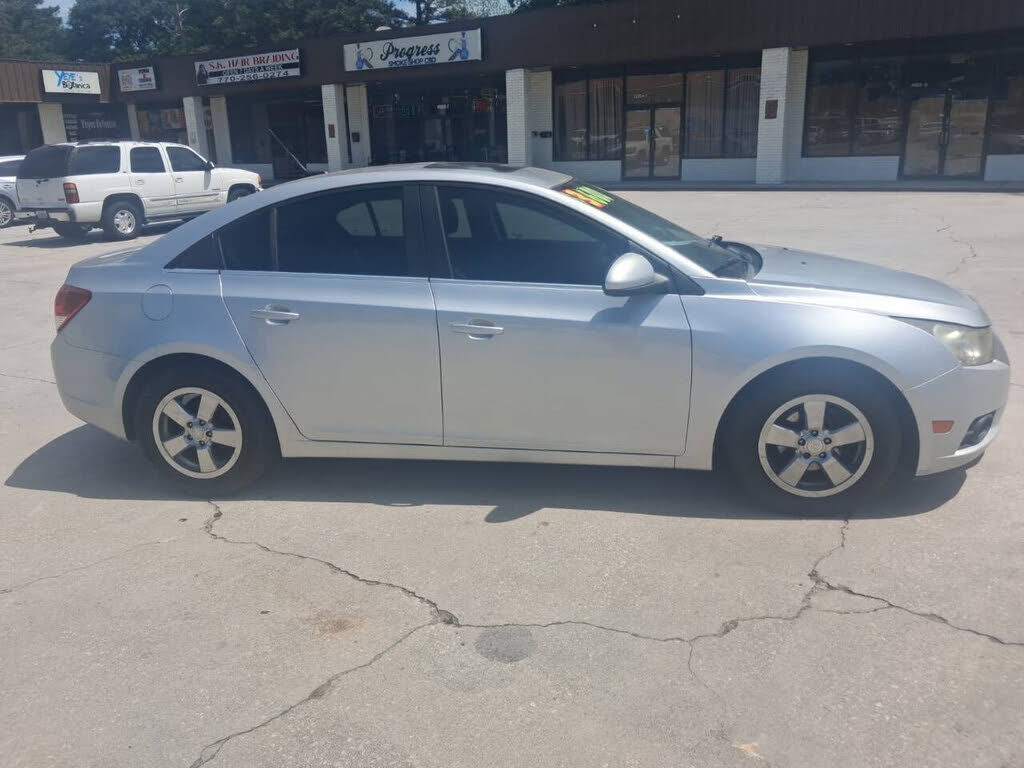 2011 CHEVROLET Cruze