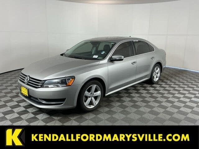 2013 VOLKSWAGEN Passat