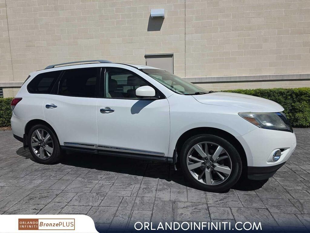2014 NISSAN Pathfinder