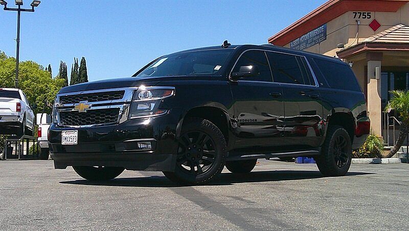 2019 CHEVROLET Suburban