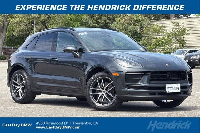 2025 PORSCHE Macan