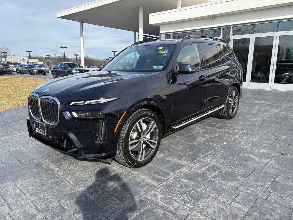2023 BMW X7