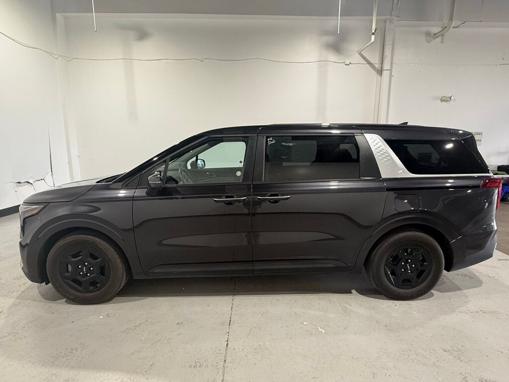 2025 KIA Carnival