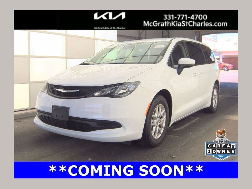 2023 CHRYSLER Voyager