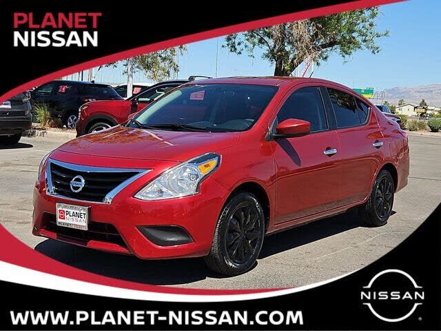 2017 NISSAN Versa