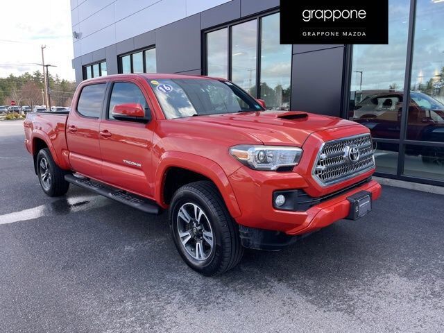 2016 TOYOTA Tacoma