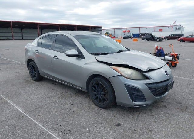 2010 MAZDA Mazda3