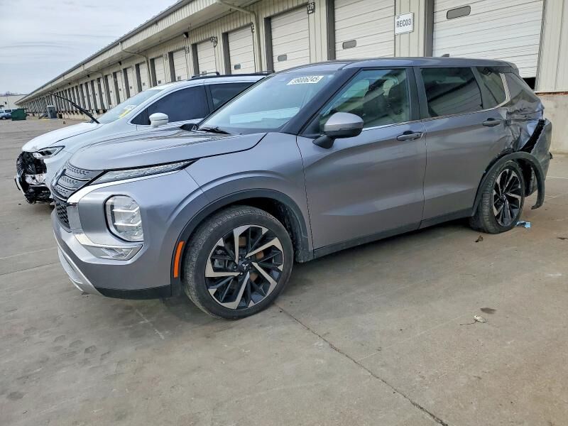 2023 MITSUBISHI Outlander
