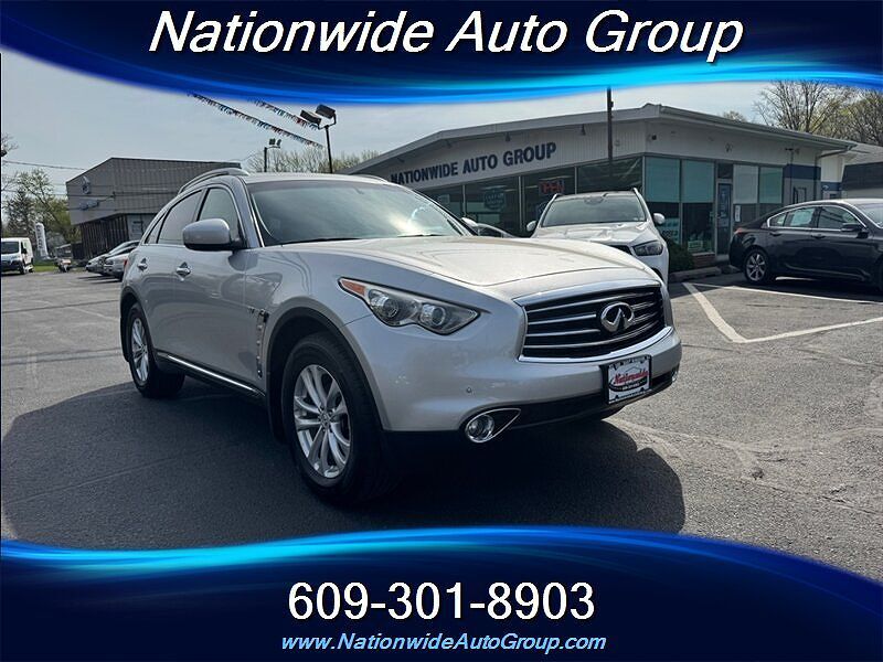 2015 INFINITI QX70