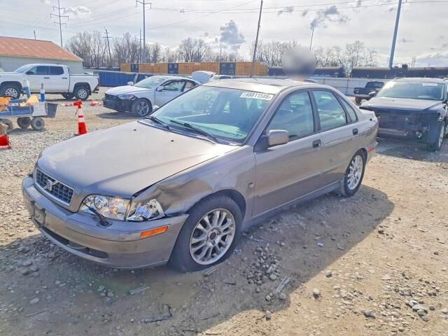 2004 VOLVO S40