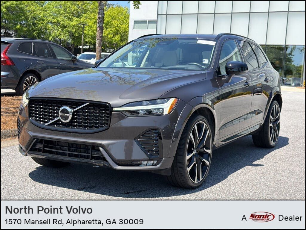 2023 VOLVO XC60