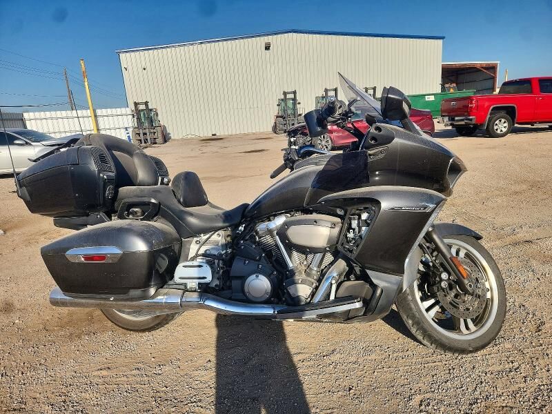 2018 YAMAHA XV1900FD