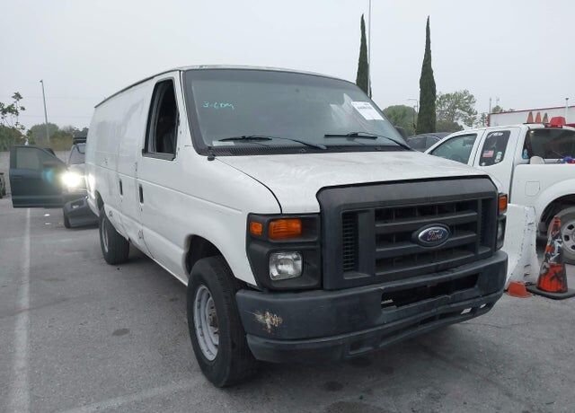 2011 FORD E-250
