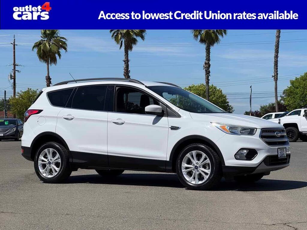 2018 FORD Escape