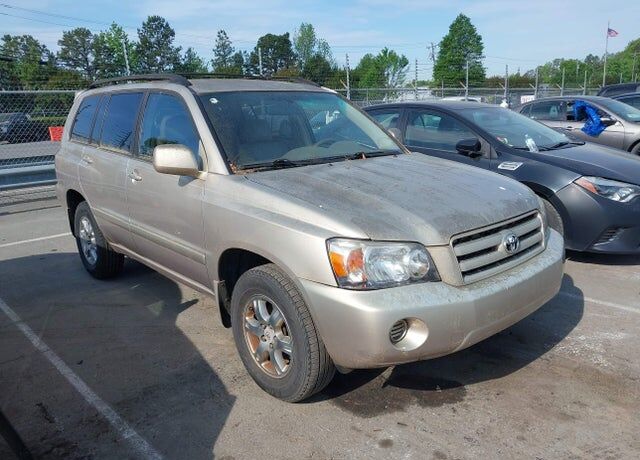 2004 TOYOTA Highlander