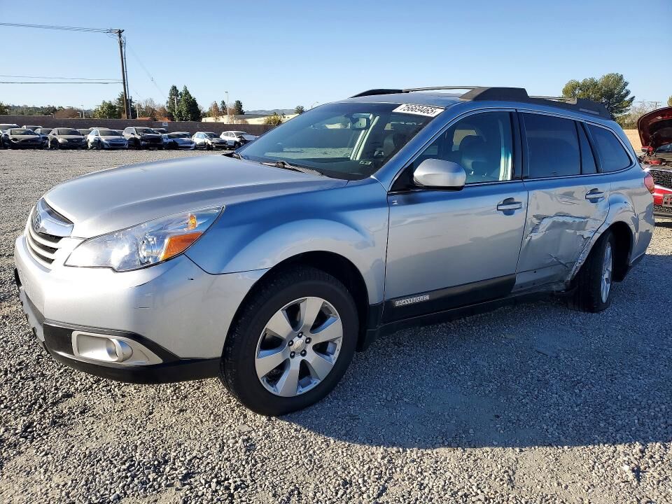 2012 SUBARU Outback