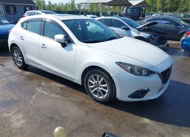 2015 MAZDA Mazda3