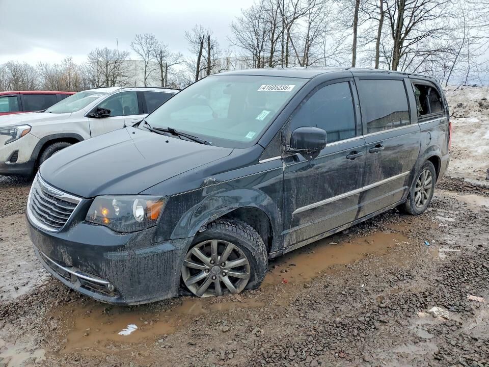 2015 CHRYSLER Town and Country