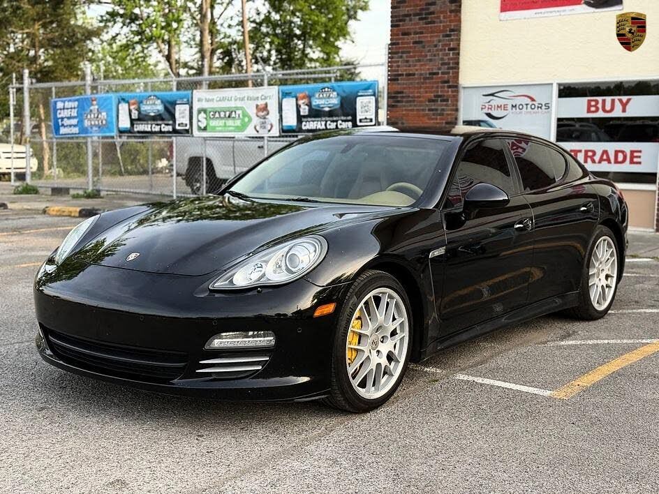2012 PORSCHE Panamera