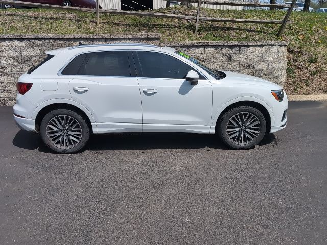 2022 Audi Q3