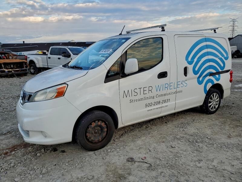 2014 NISSAN NV200