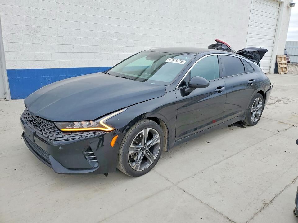 2022 KIA K5