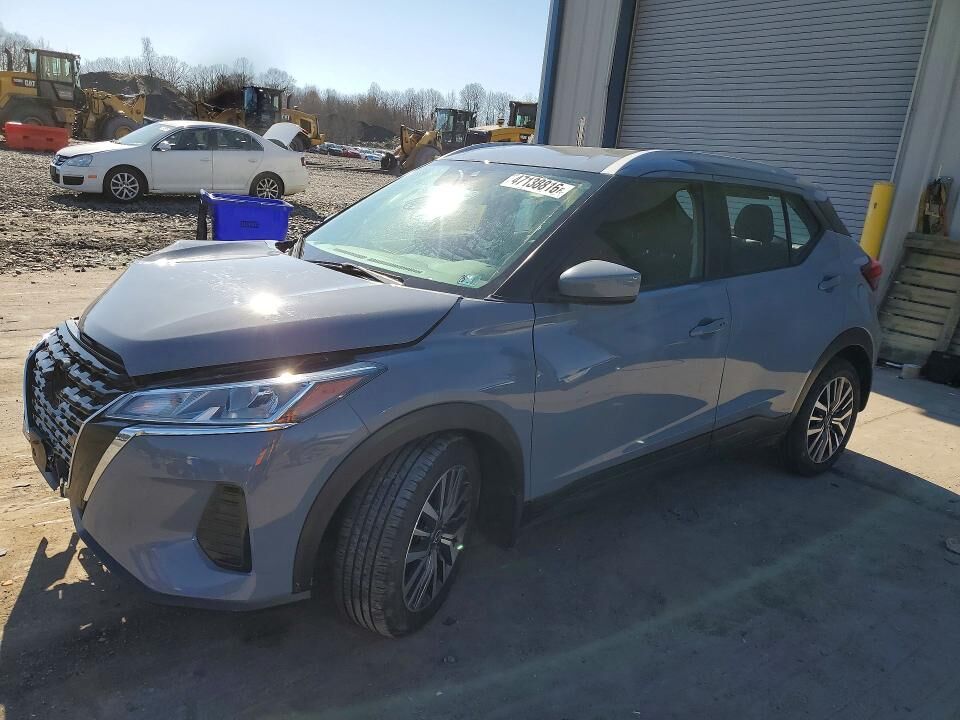 2023 NISSAN Kicks