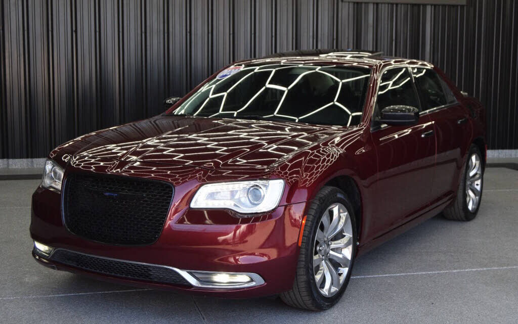 2020 CHRYSLER 300