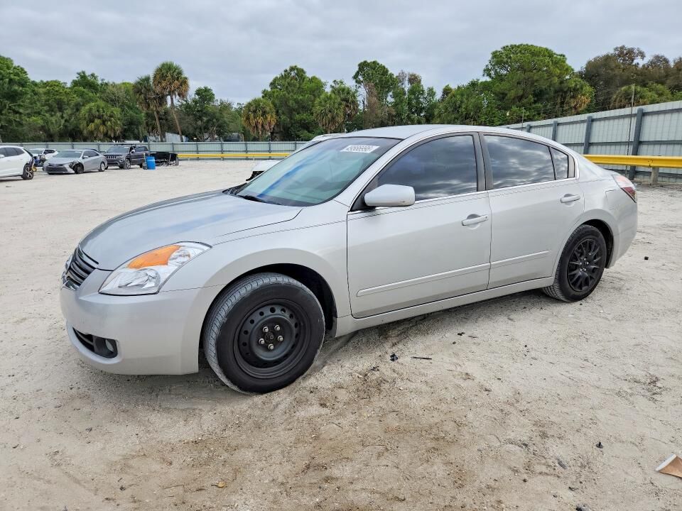 2009 NISSAN Altima