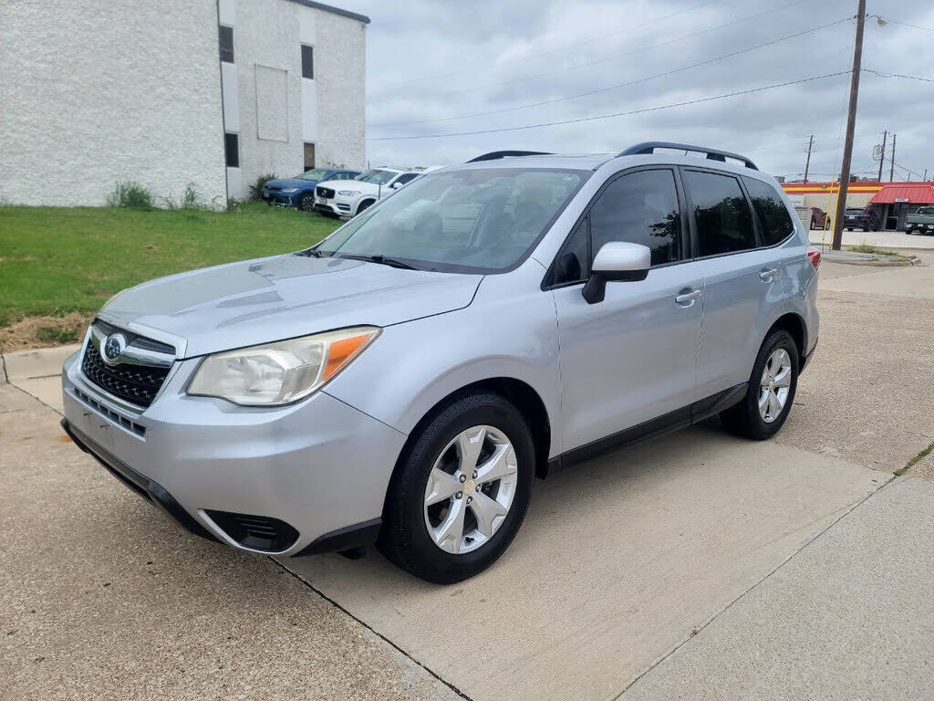 2015 SUBARU Forester