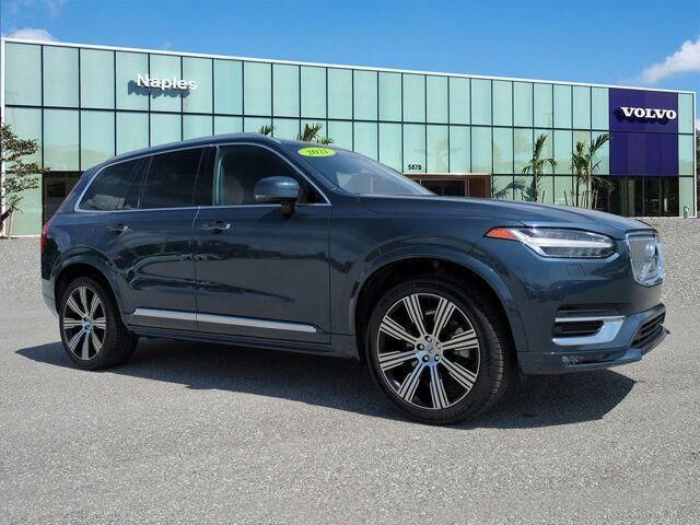 2021 VOLVO XC90