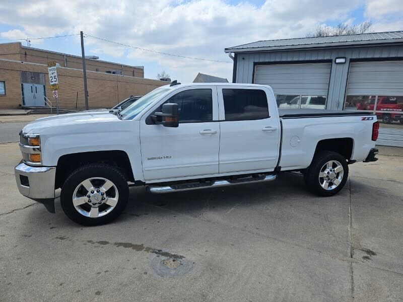 2018 CHEVROLET Silverado