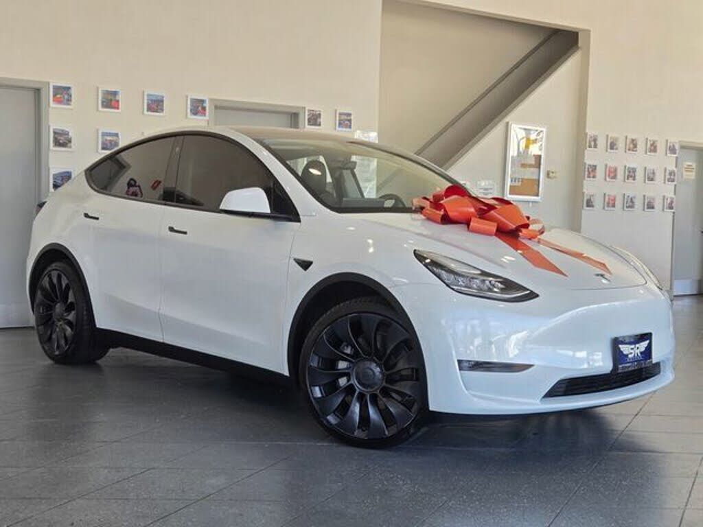 2022 TESLA Model Y