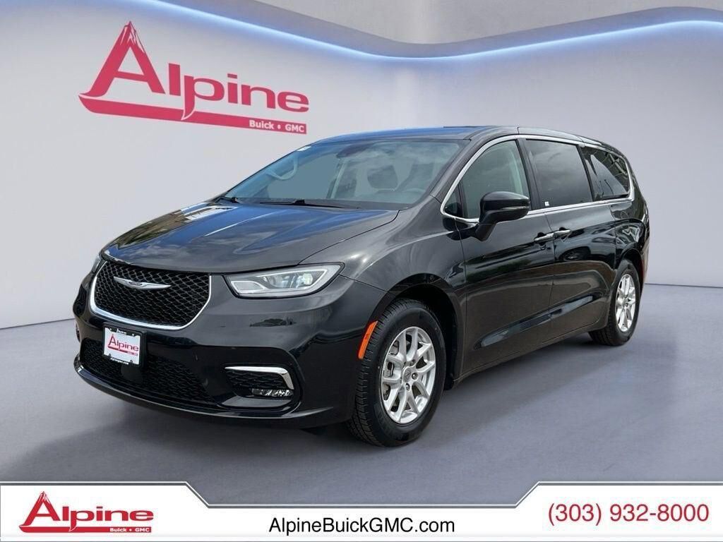 2023 CHRYSLER Pacifica