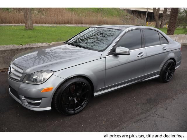 2013 MERCEDES-BENZ C-Class