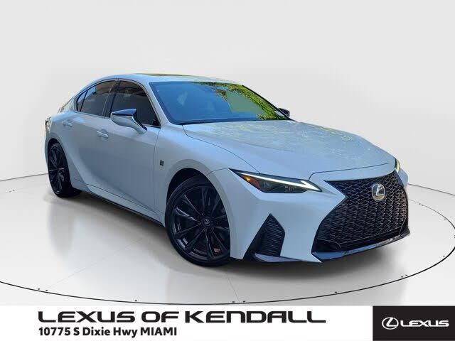 2025 LEXUS IS