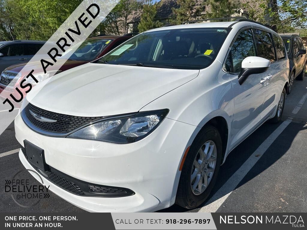 2021 CHRYSLER Voyager