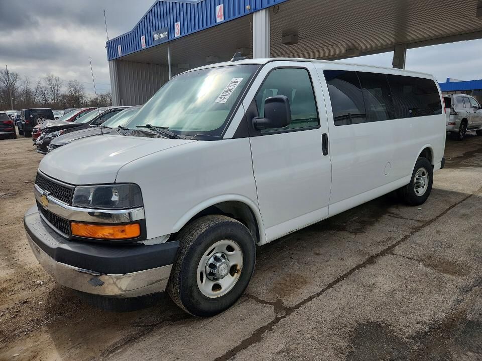 2017 CHEVROLET Express